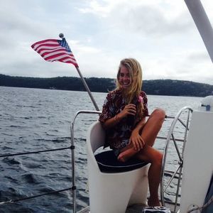 Meet your Posher, Caroline